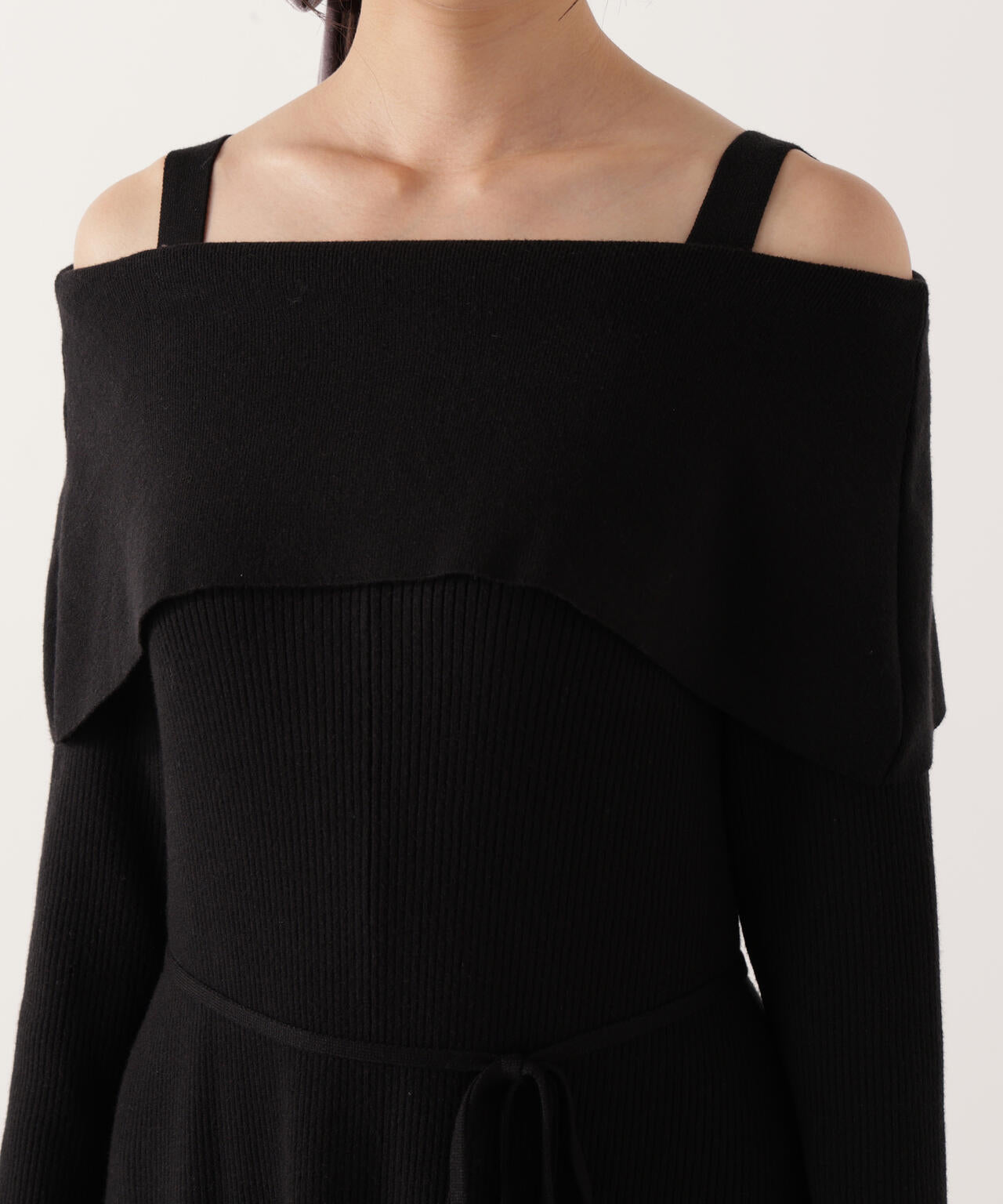 【加藤栞さん着用】オフショルリブニットワンピース