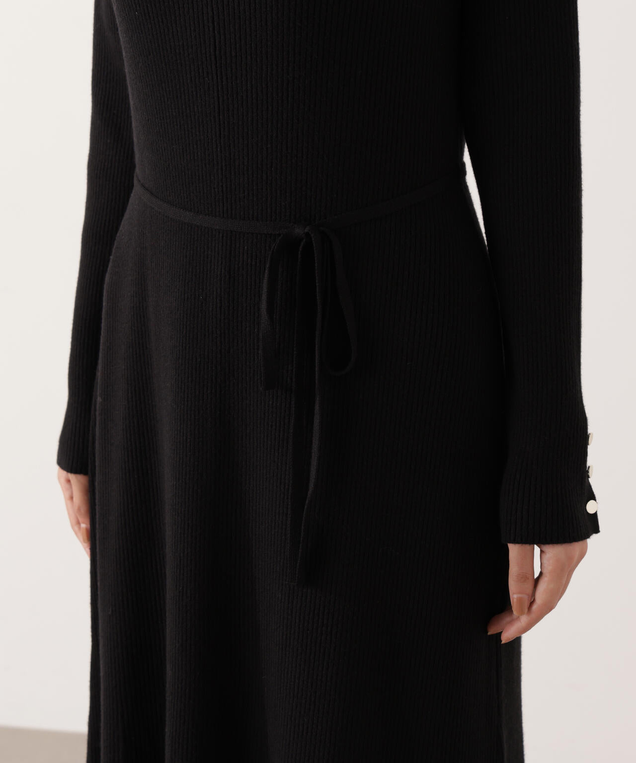 【加藤栞さん着用】オフショルリブニットワンピース