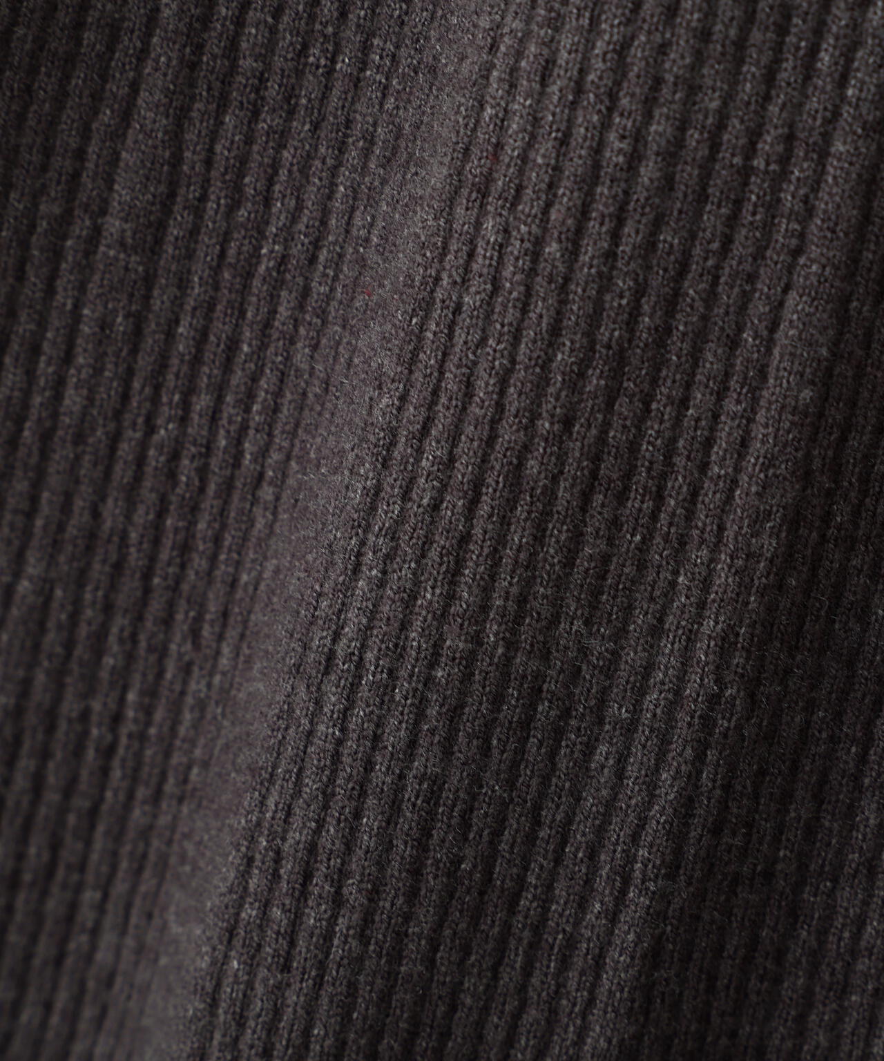 【加藤栞さん着用】オフショルリブニットワンピース