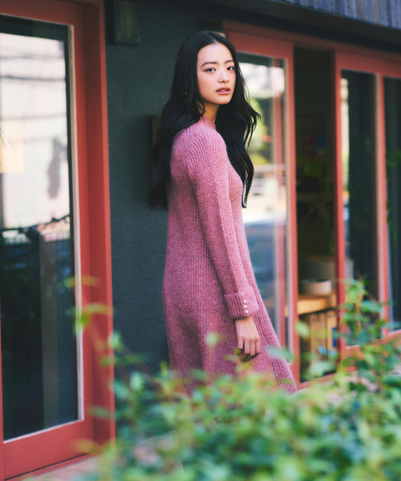 9万✨未使用 ルネ ウールロングジレ 刺繍入りくるみボタン 24年 オペラピンク ウールブレンドラメ入りニットミニワンピース | PROPORTION BODY