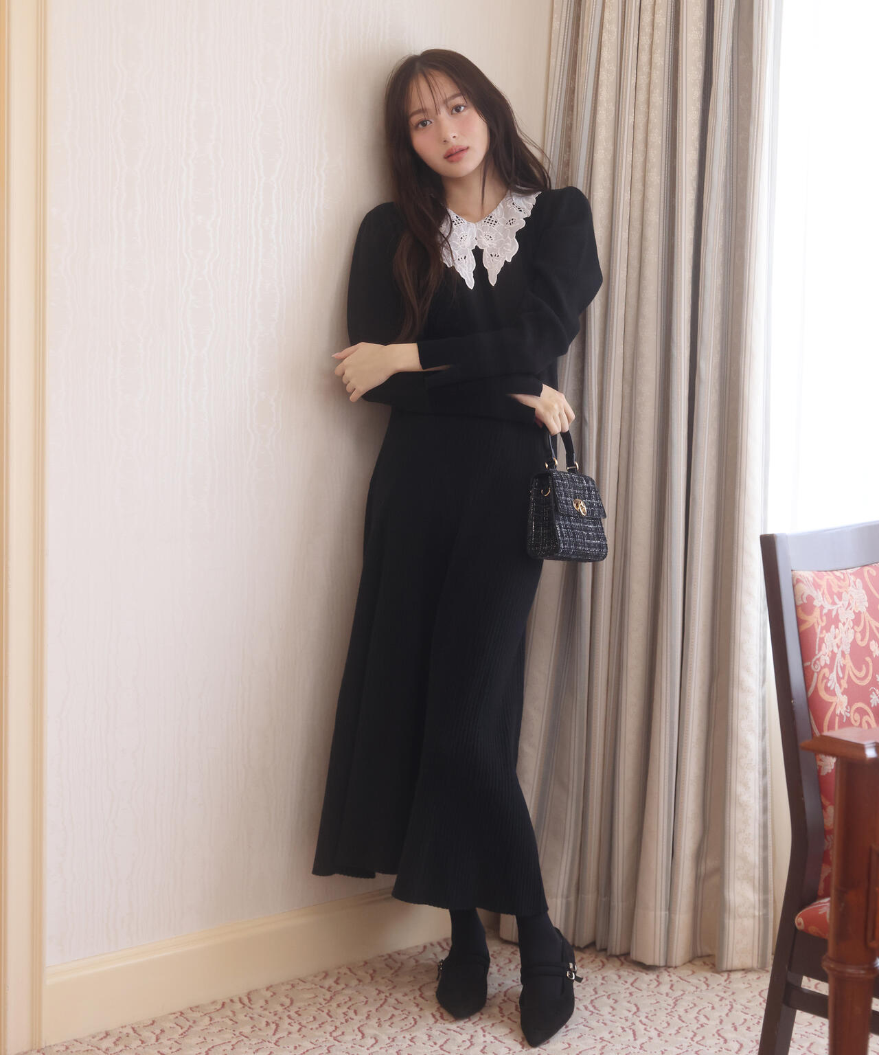 【加藤栞さん着用】レース襟付きニットワンピース