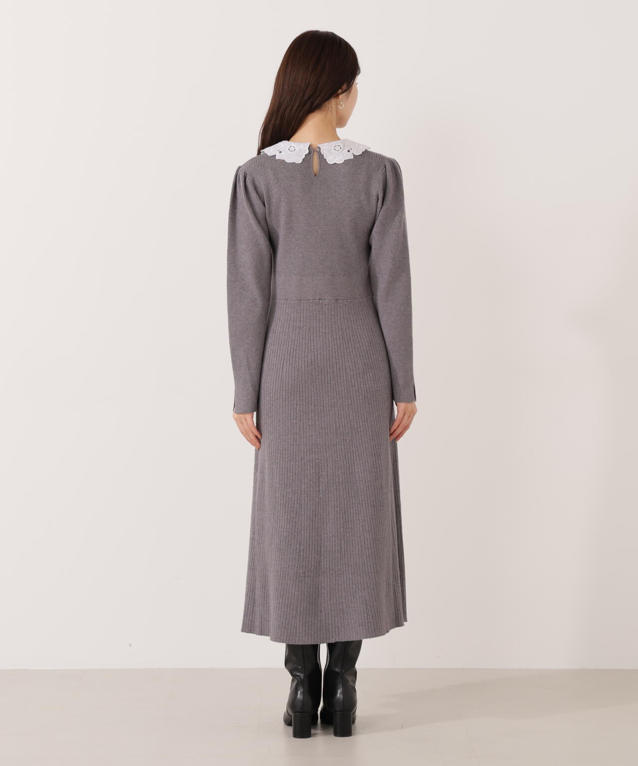 加藤栞さん着用】レース襟付きニットワンピース | PROPORTION BODY