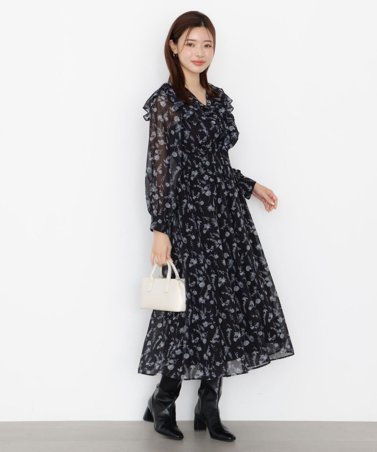 ラッフルフリルフラワーワンピース