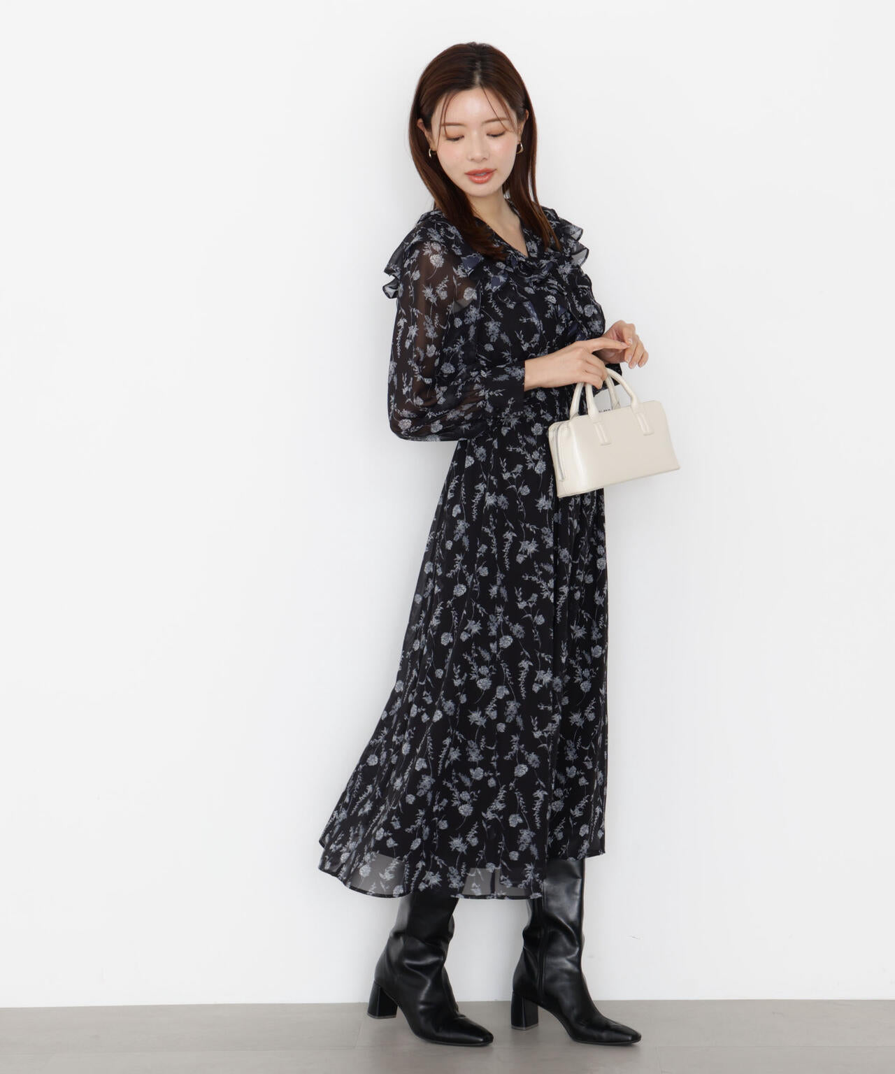 ラッフルフリルフラワーワンピース