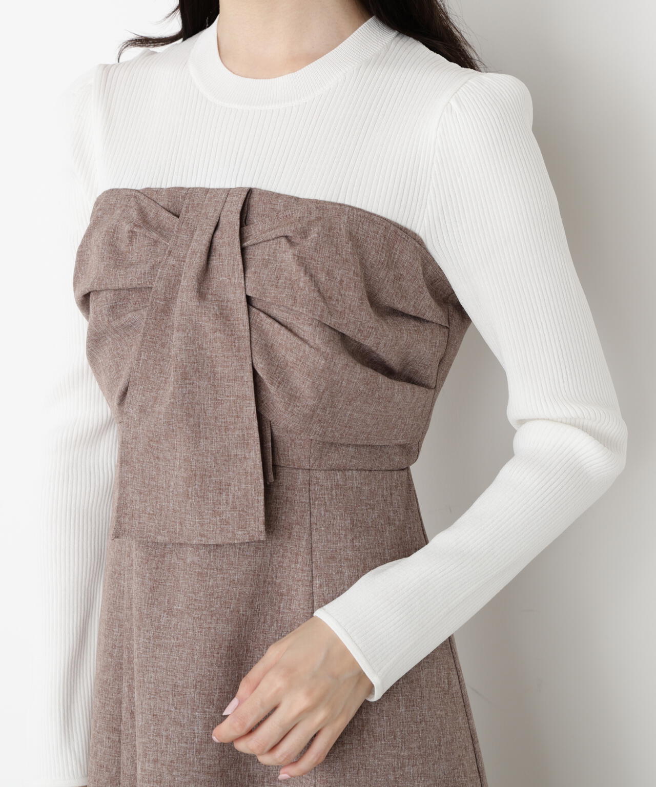 フロントリボンドッキングワンピース