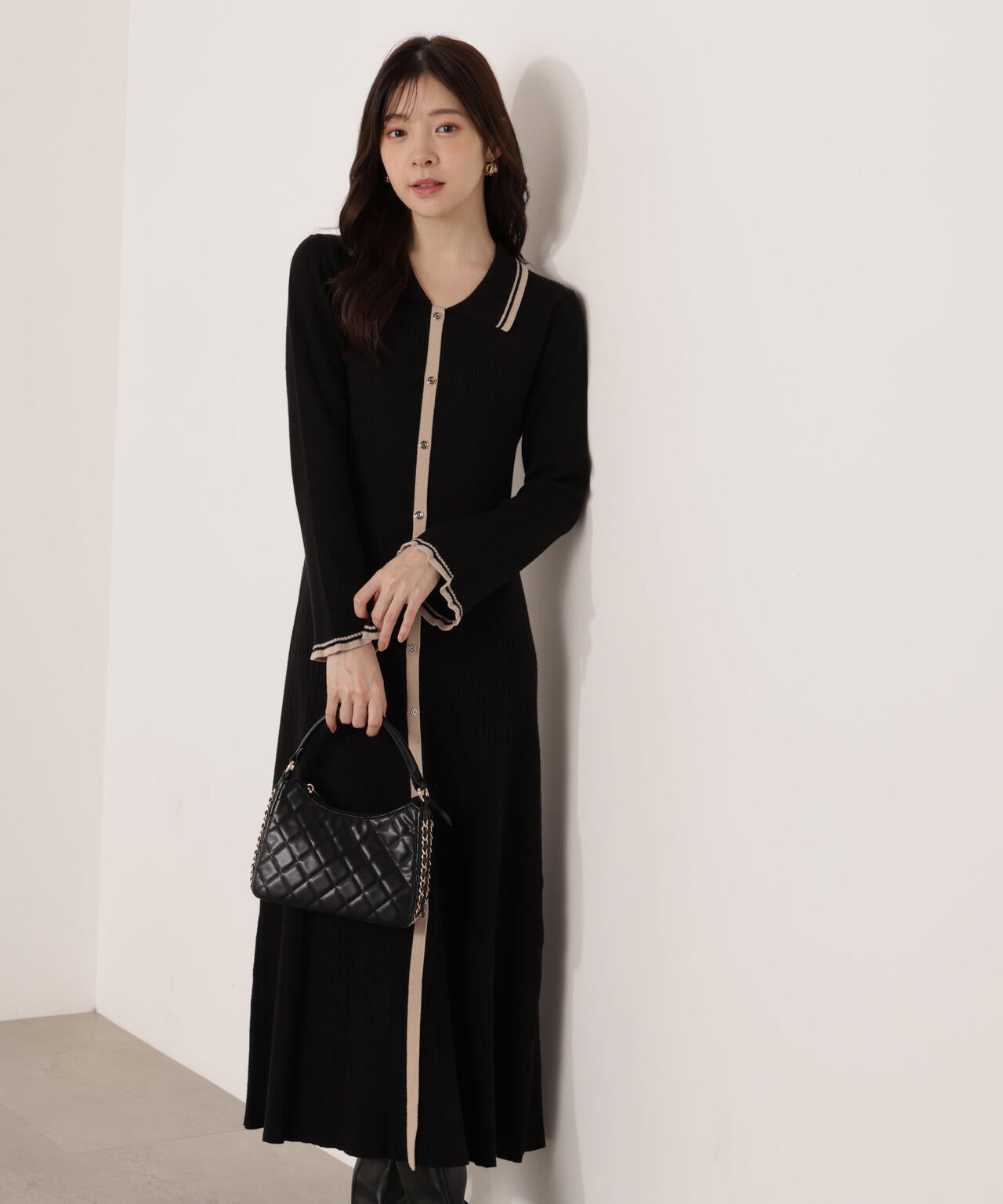 EDIT COLOGNE》バイカラー衿ニットワンピース【WEB・一部店舗限定