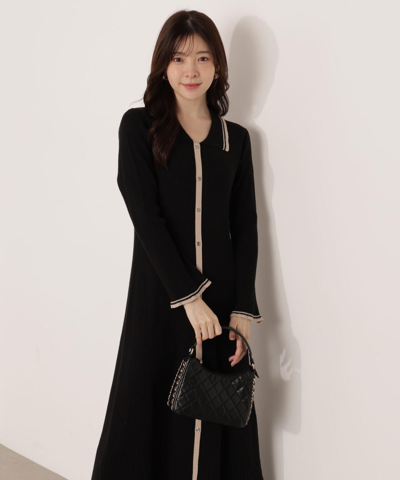 EDIT COLOGNE》バイカラー衿ニットワンピース【WEB・一部店舗限定