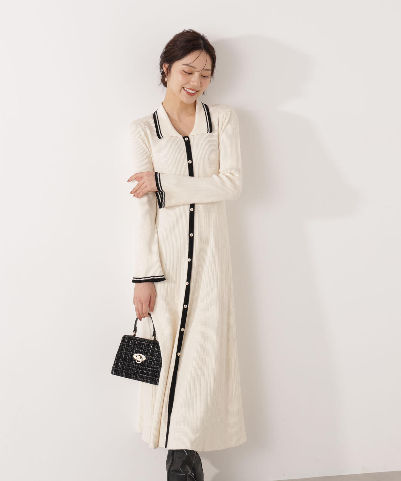 EDIT COLOGNE》バイカラー衿ニットワンピース【WEB・一部店舗限定