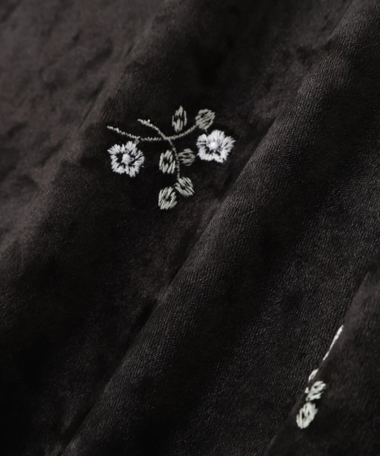 値下げ　びーどろぽえむ　ベロア　別珍　ワンピース　刺繍　ゴシック　クラシック びーどろぽえむ ベロア 別珍 ワンピース 刺繍 ゴシック