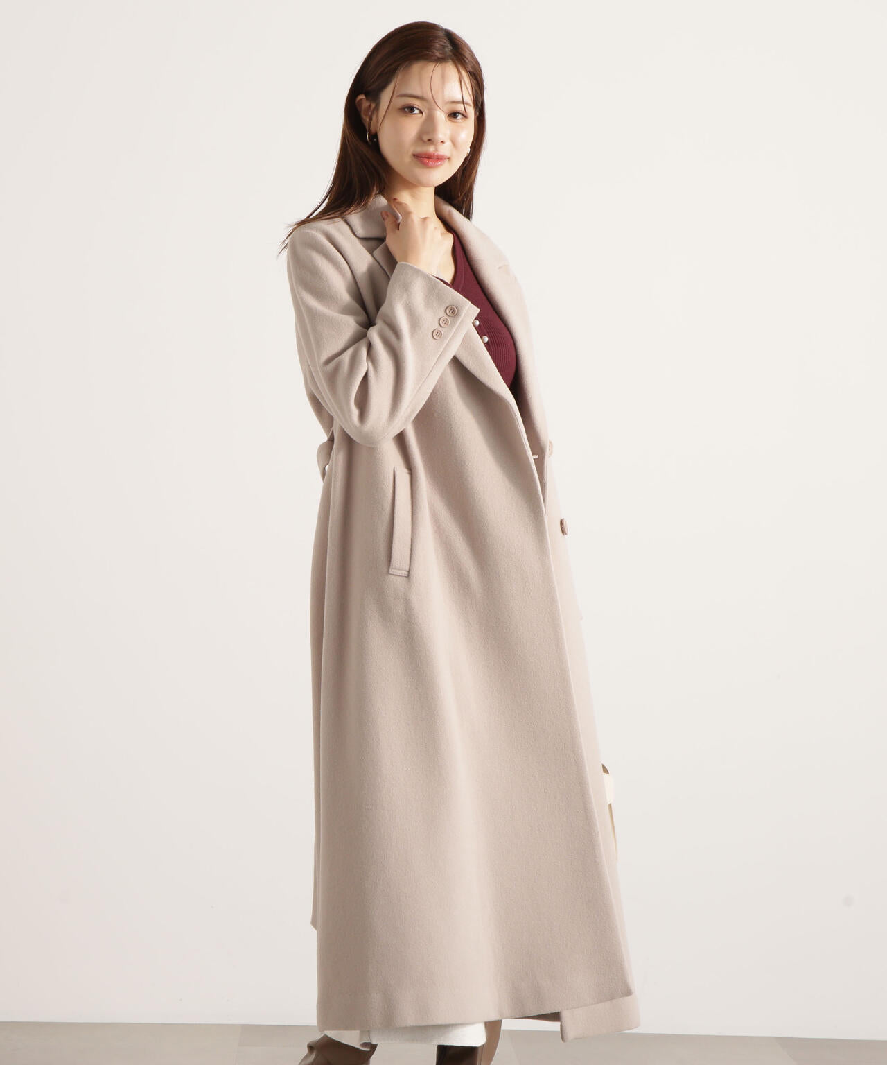 n*n様 【美品】 ヘルノ フーデット リバーシブル コート コットン ホワイト 美品】 ヘルノ フーデット リバーシブル コート コットン