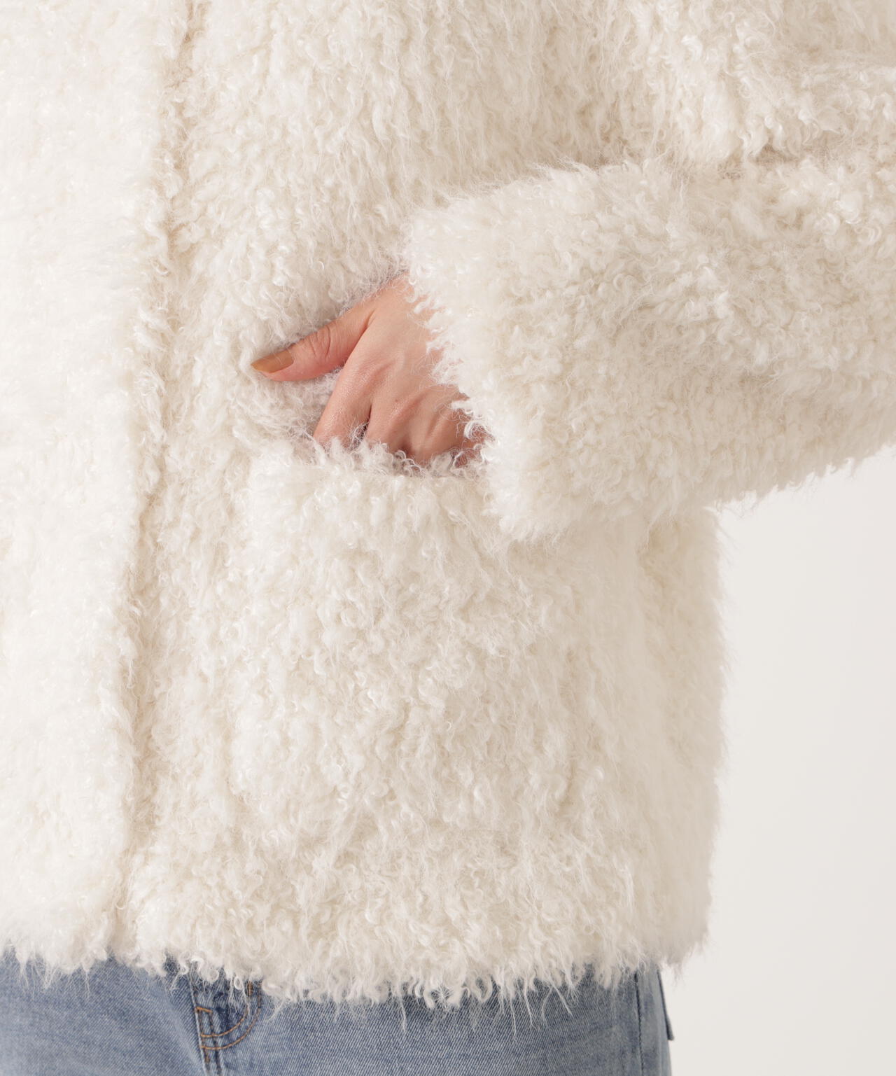 【加藤栞さん着用】ラムファー風ブルゾン