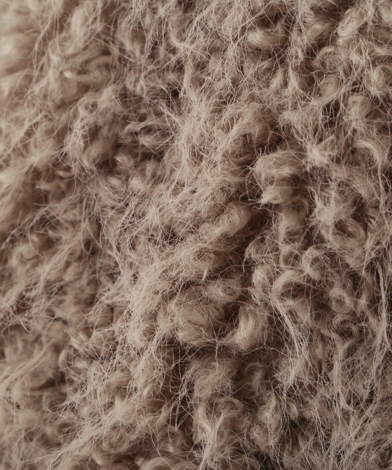 【加藤栞さん着用】ラムファー風ブルゾン