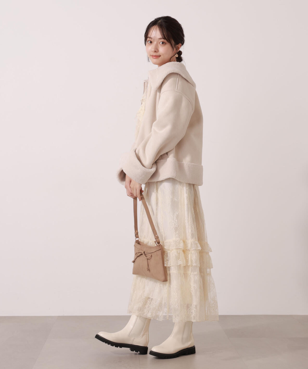 加藤栞さん着用】フェイクムートン | PROPORTION BODY DRESSING