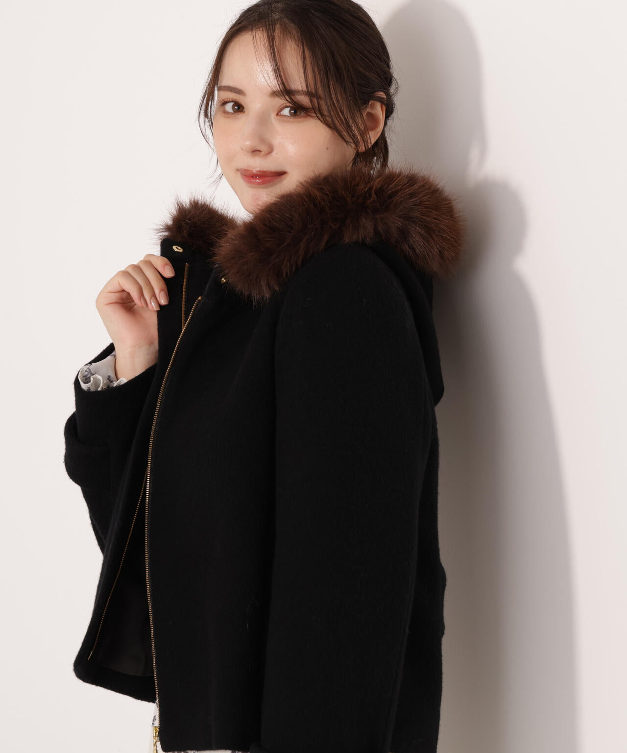 モッサフードフェイクファーショートコート