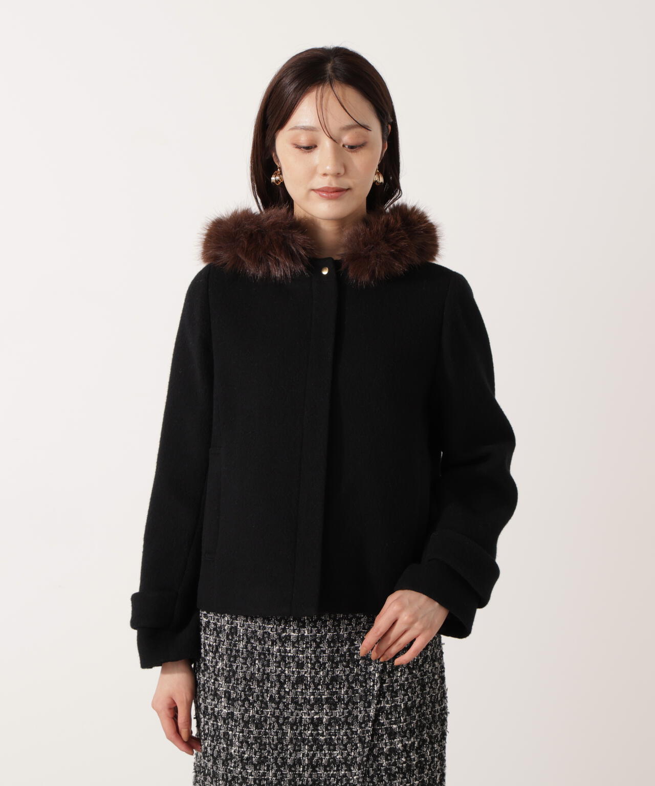 モッサフードフェイクファーショートコート