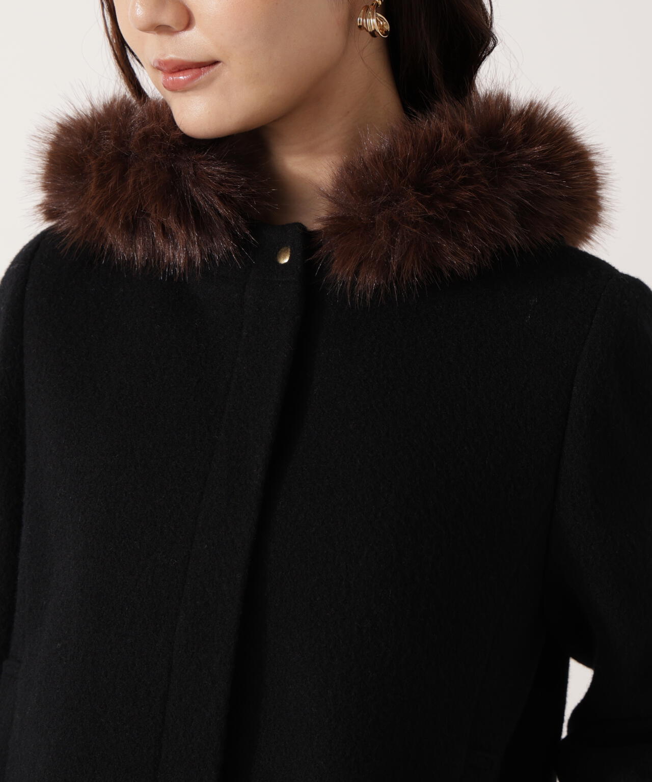 モッサフードフェイクファーショートコート | PROPORTION BODY