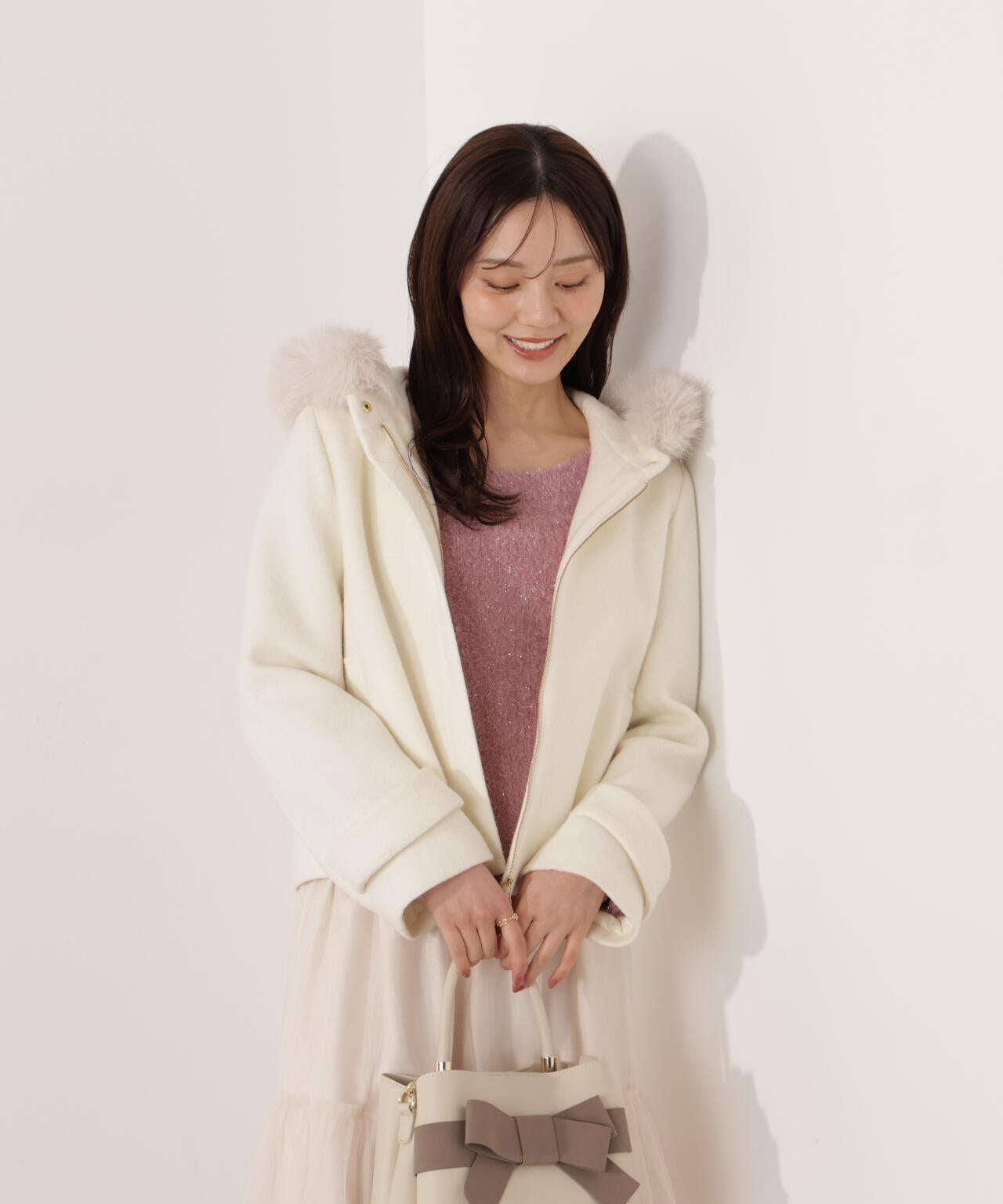 モッサフードフェイクファーショートコート | PROPORTION BODY