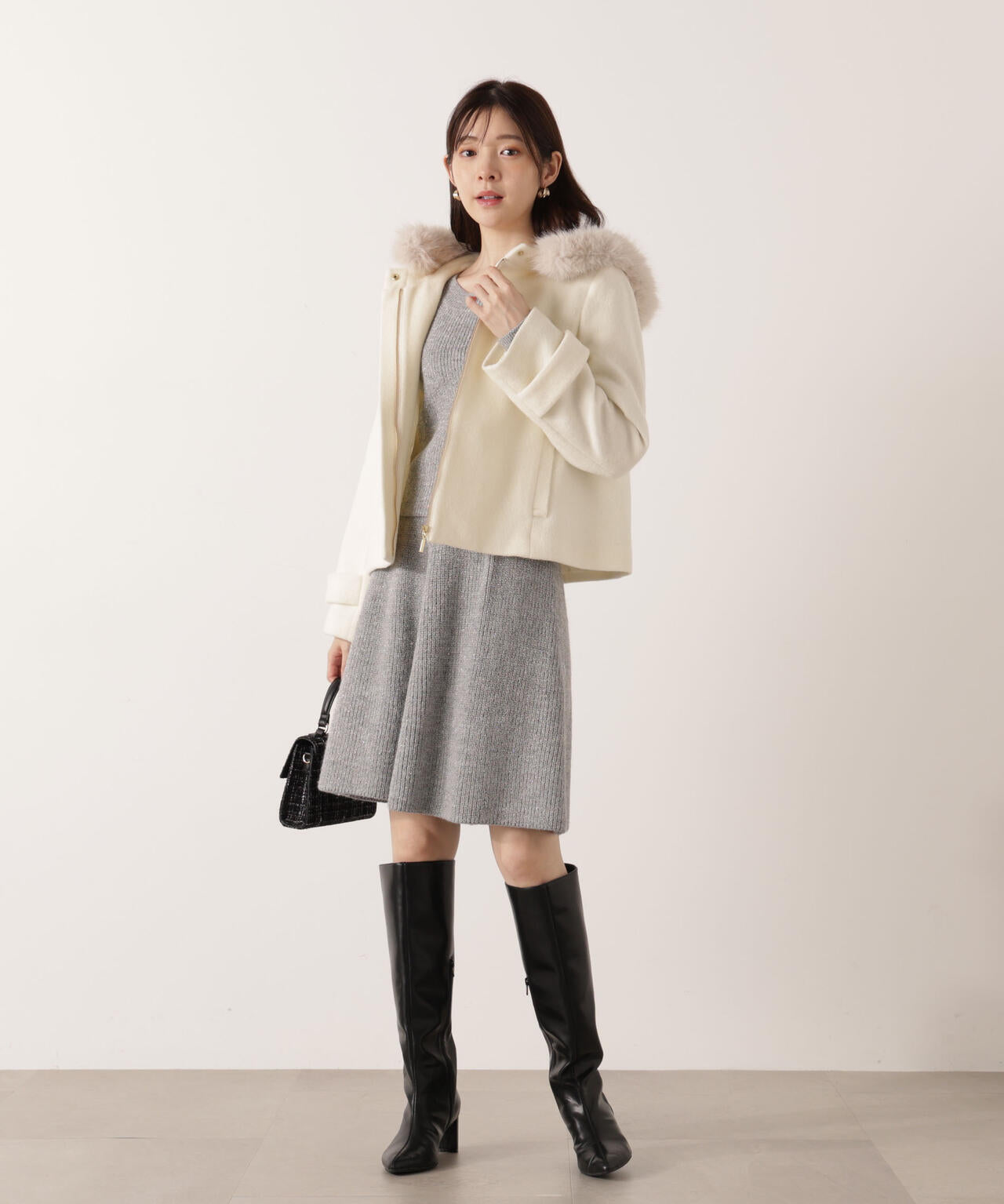 モッサフードフェイクファーショートコート