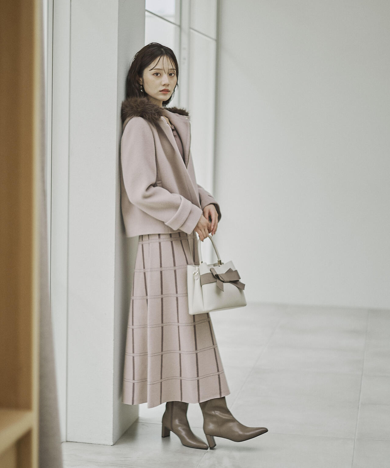 モッサフードフェイクファーショートコート