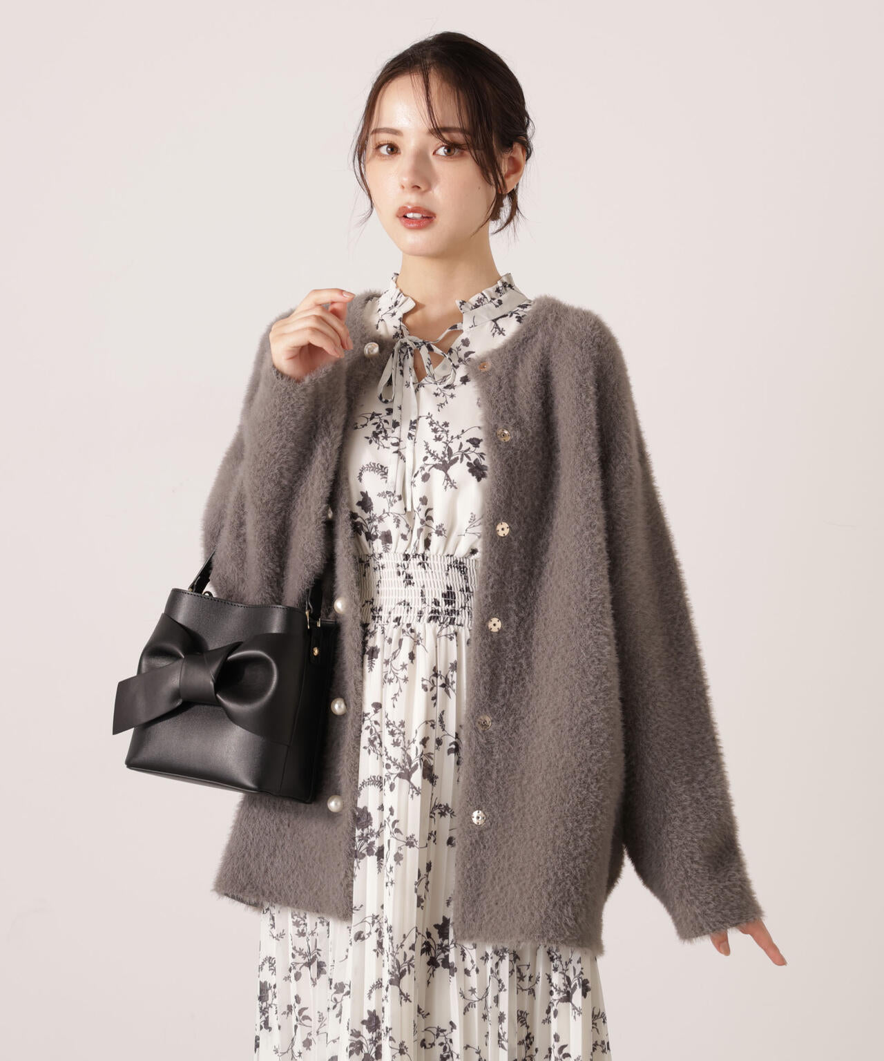 【青島心さん着用】フェザージャコット【アイボリー：WEB限定】