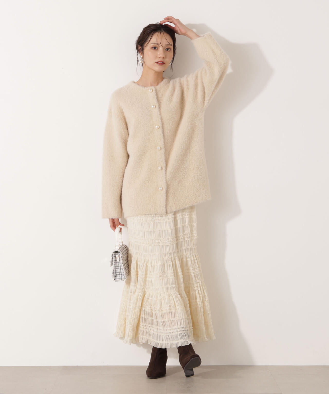 【青島心さん着用】フェザージャコット【アイボリー：WEB限定】