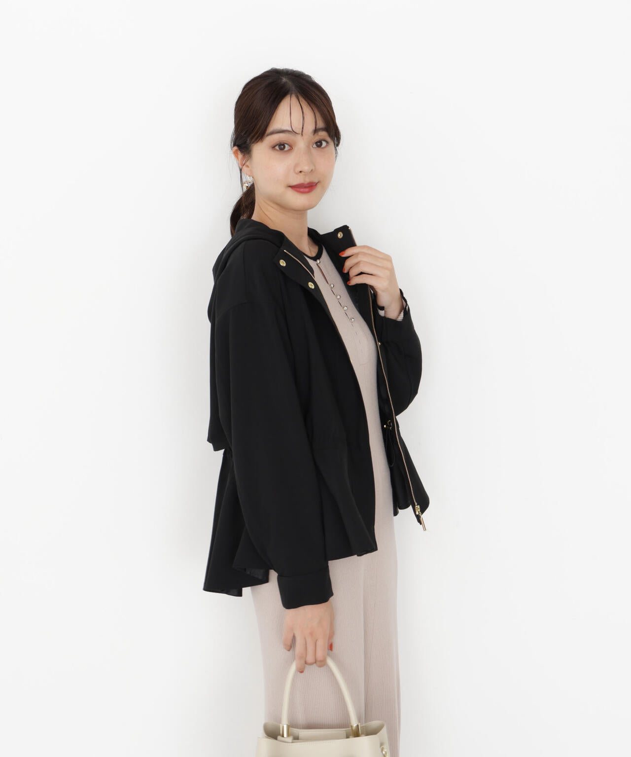 【松川星さん着用】フード付きマウンテンパーカー