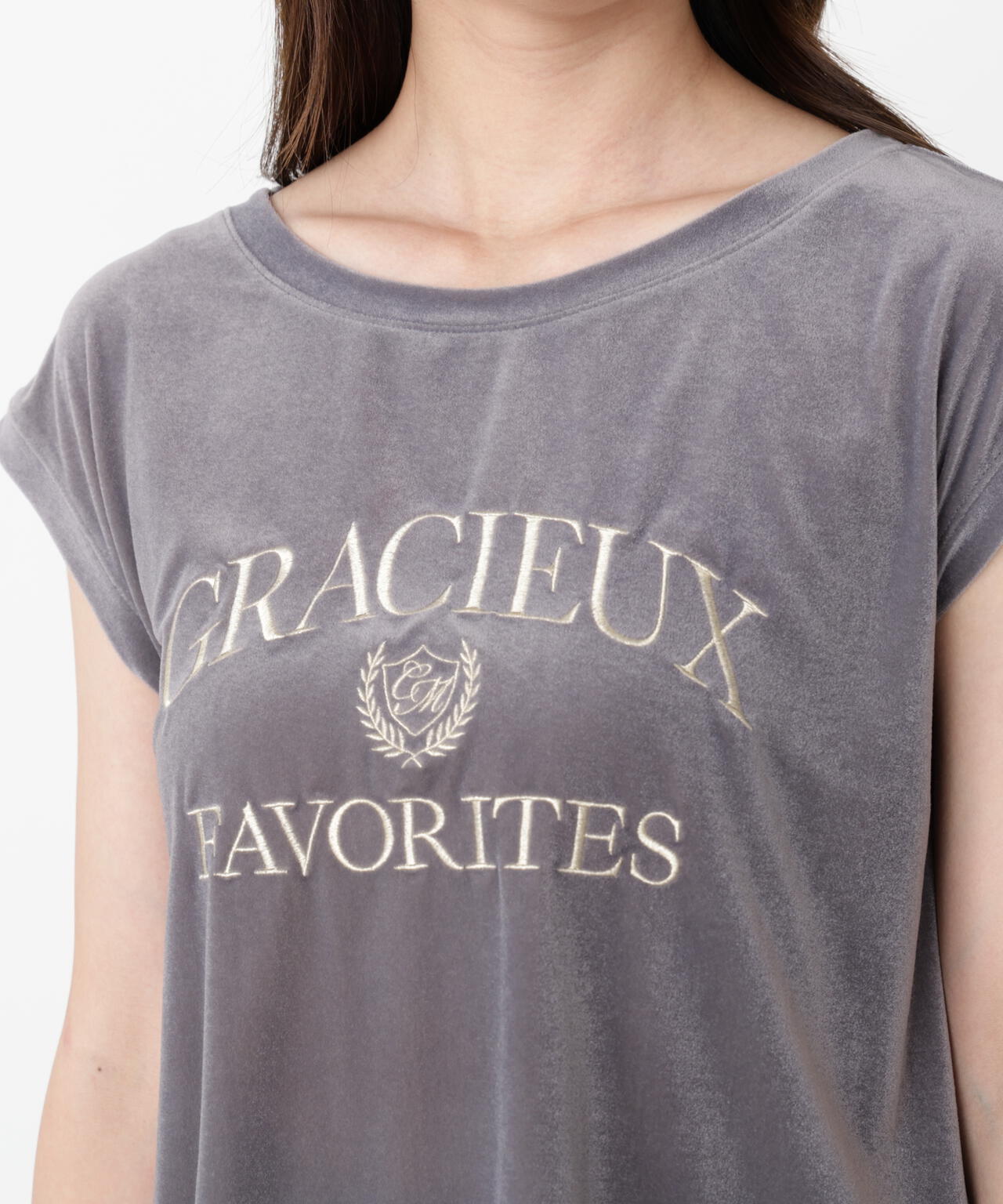 ＜ハンドウォッシャブル＞シアーベロア刺繍Tシャツ