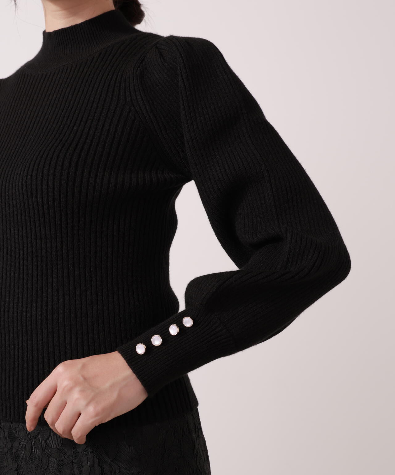 ＜ハンドウォッシャブル＞ハイネックボリュームスリーブニット