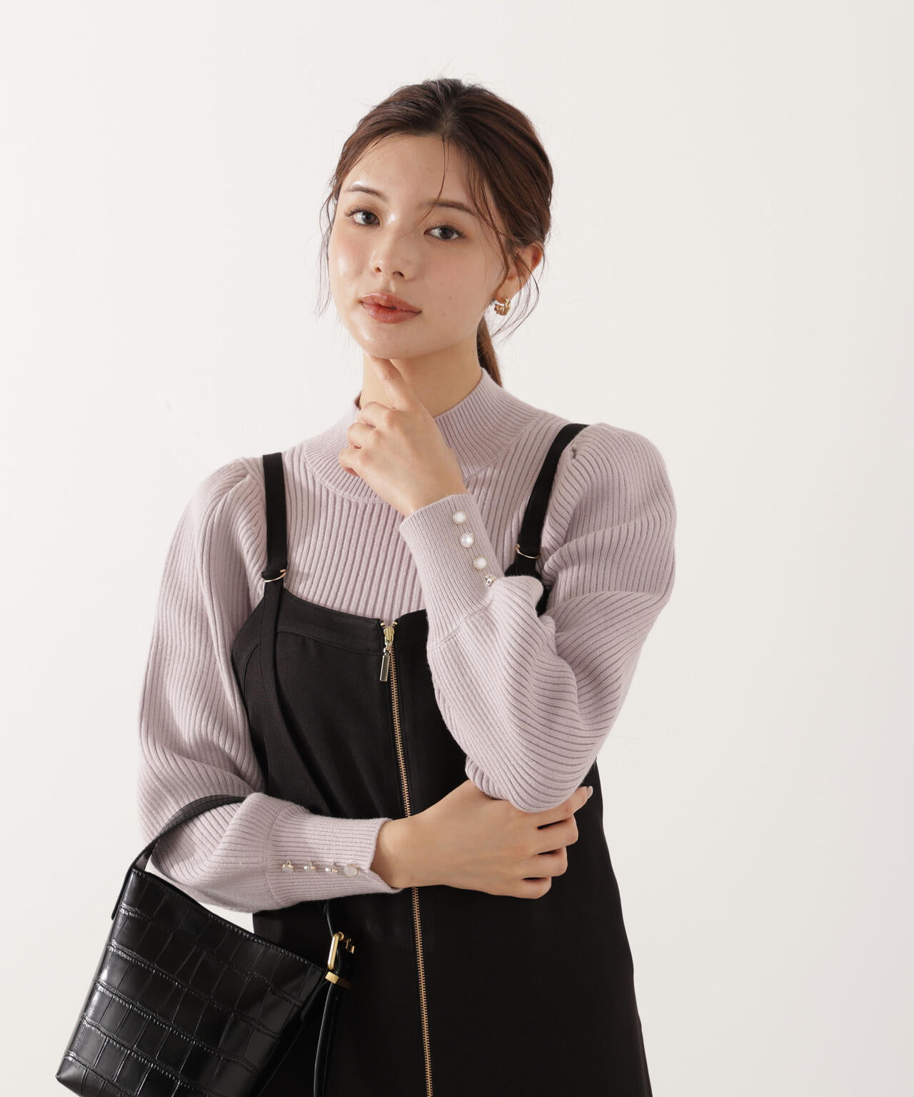 ＜ハンドウォッシャブル＞ハイネックボリュームスリーブニット