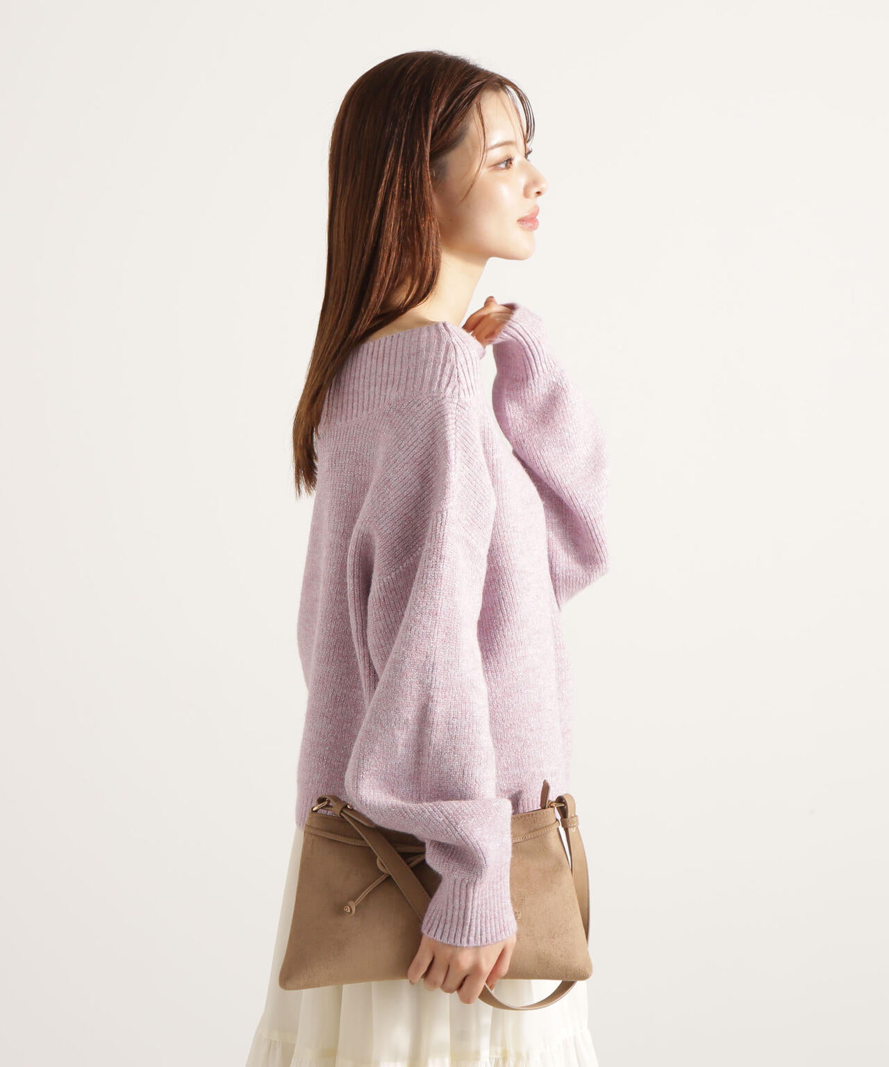 青島心さん着用】ラメ入りオフショル畔ニット | PROPORTION BODY