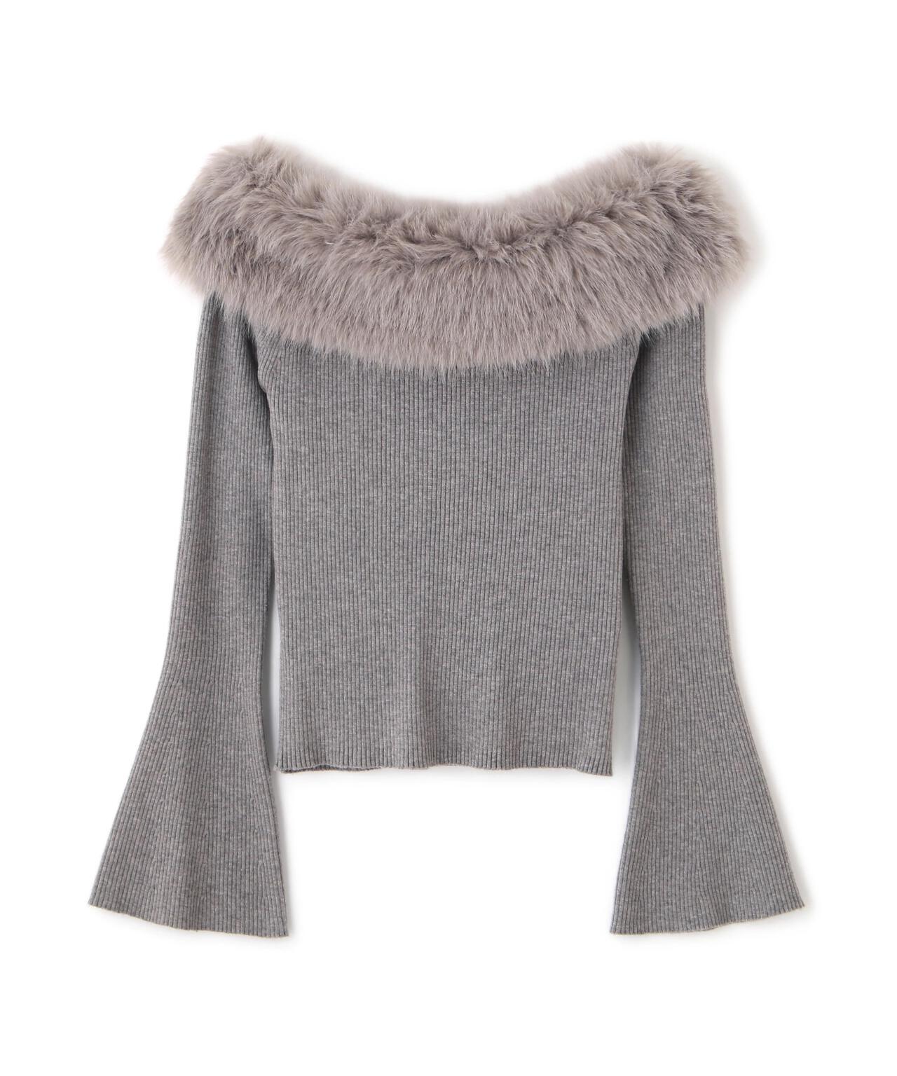 青島心さん着用】フェイクファー付きオフショルニット