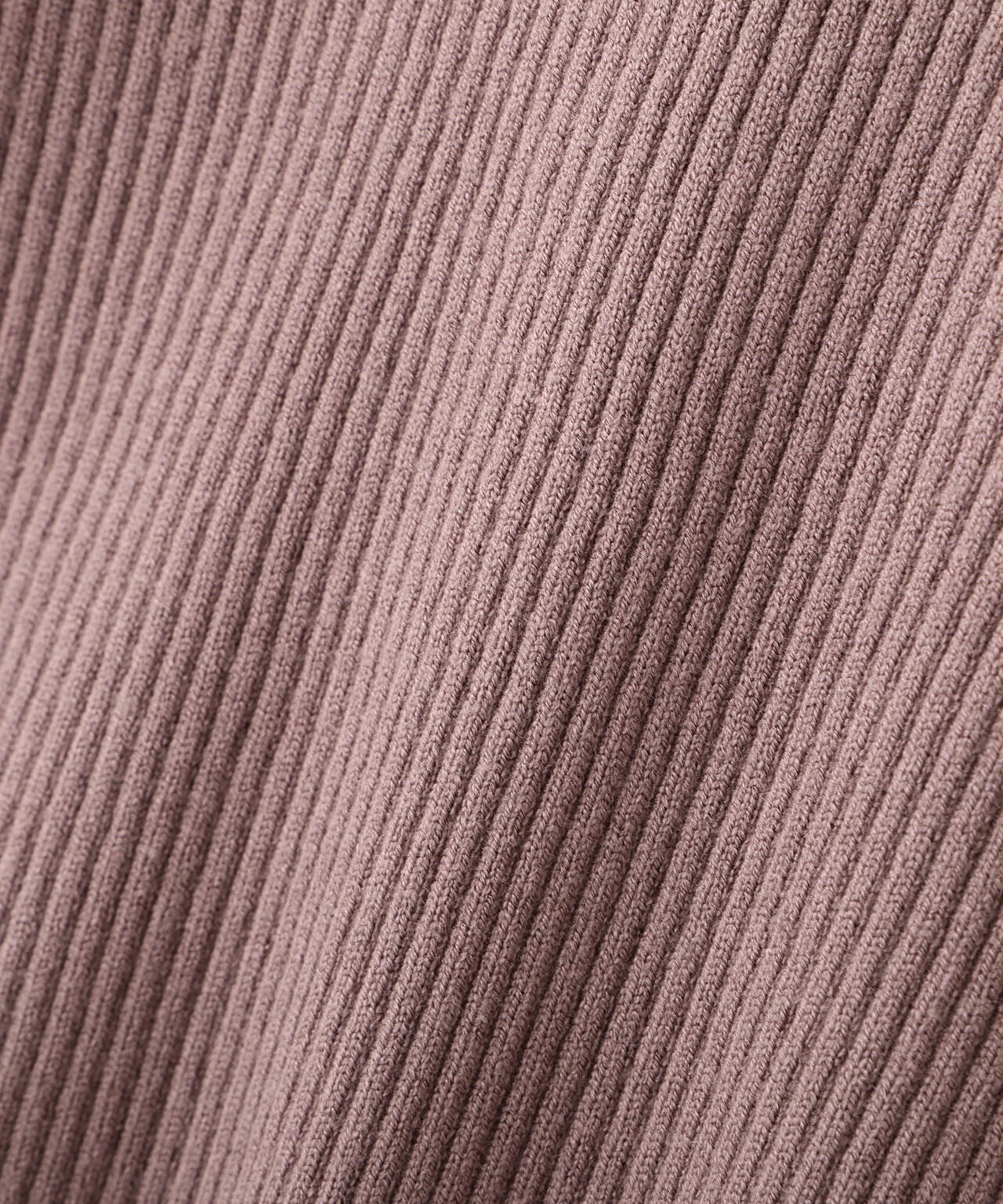 【青島心さん着用】フェイクファー付きオフショルニット