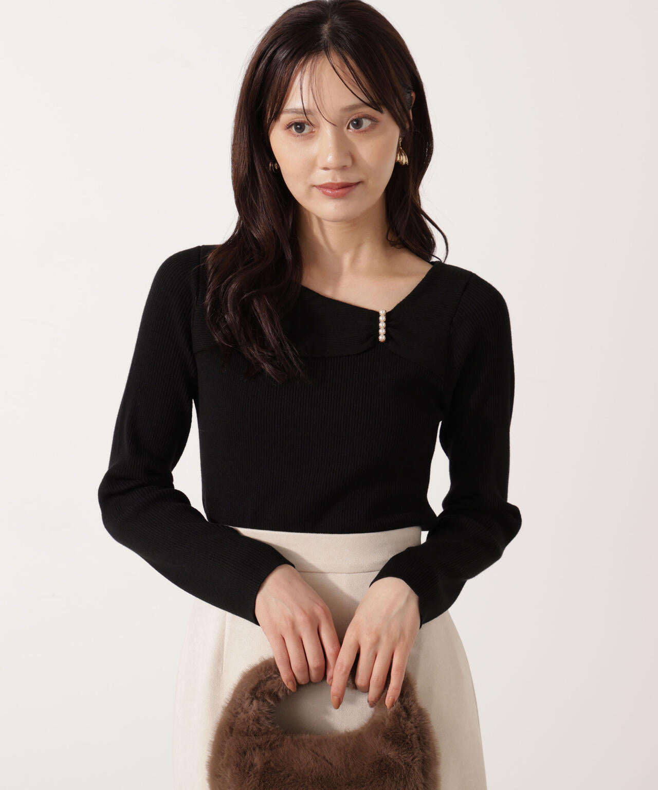 アシメパールデザインニット