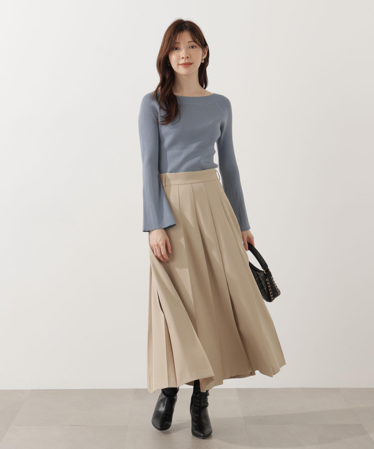 ＜ウォッシャブル＞フレアスリーブオフショルニット