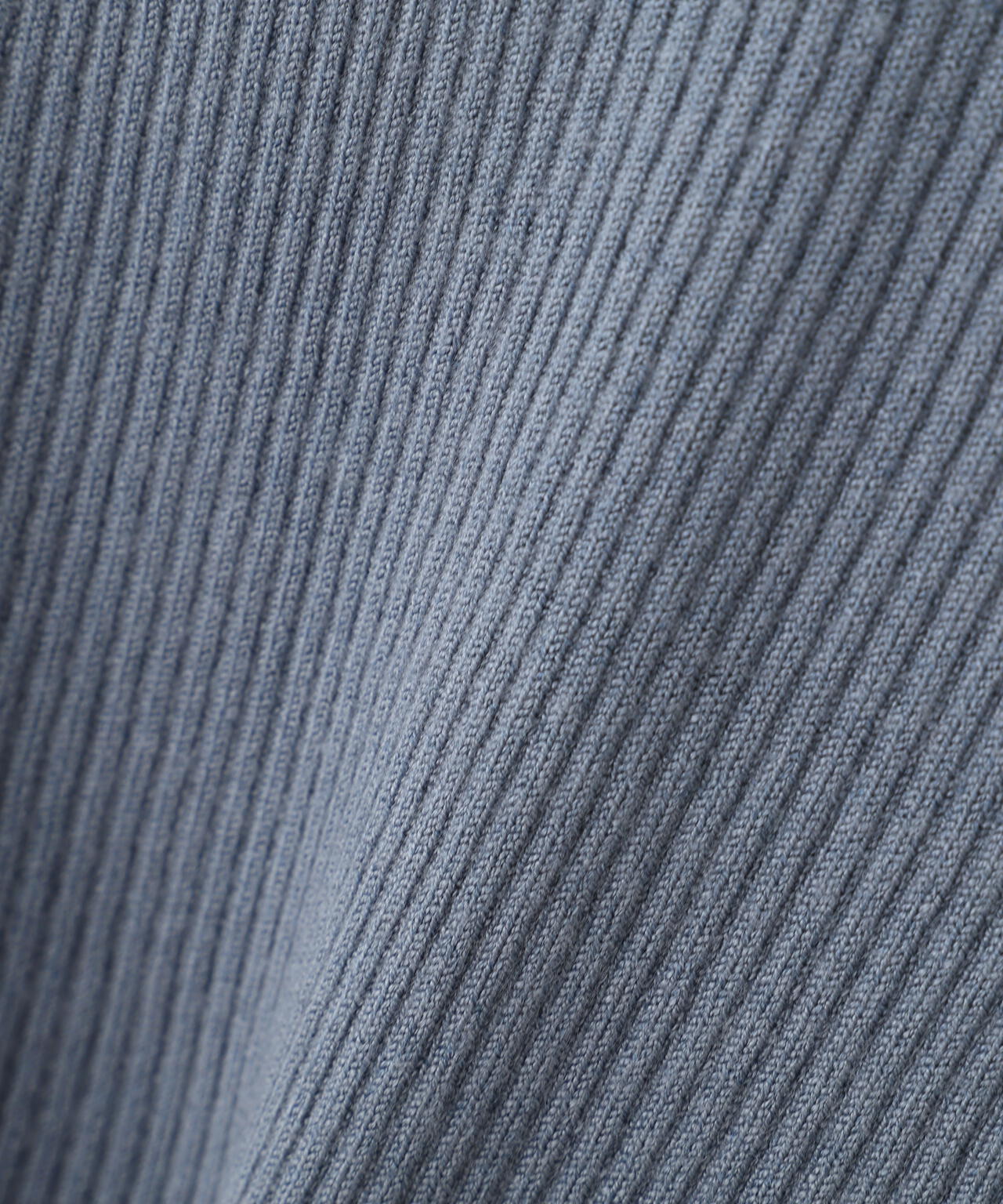 ＜ウォッシャブル＞フレアスリーブオフショルニット