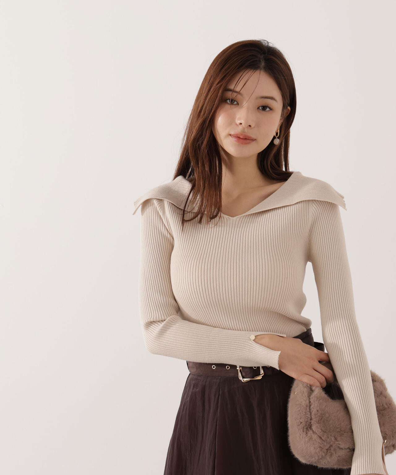 【青島心さん着用】オープンカラーリブニット