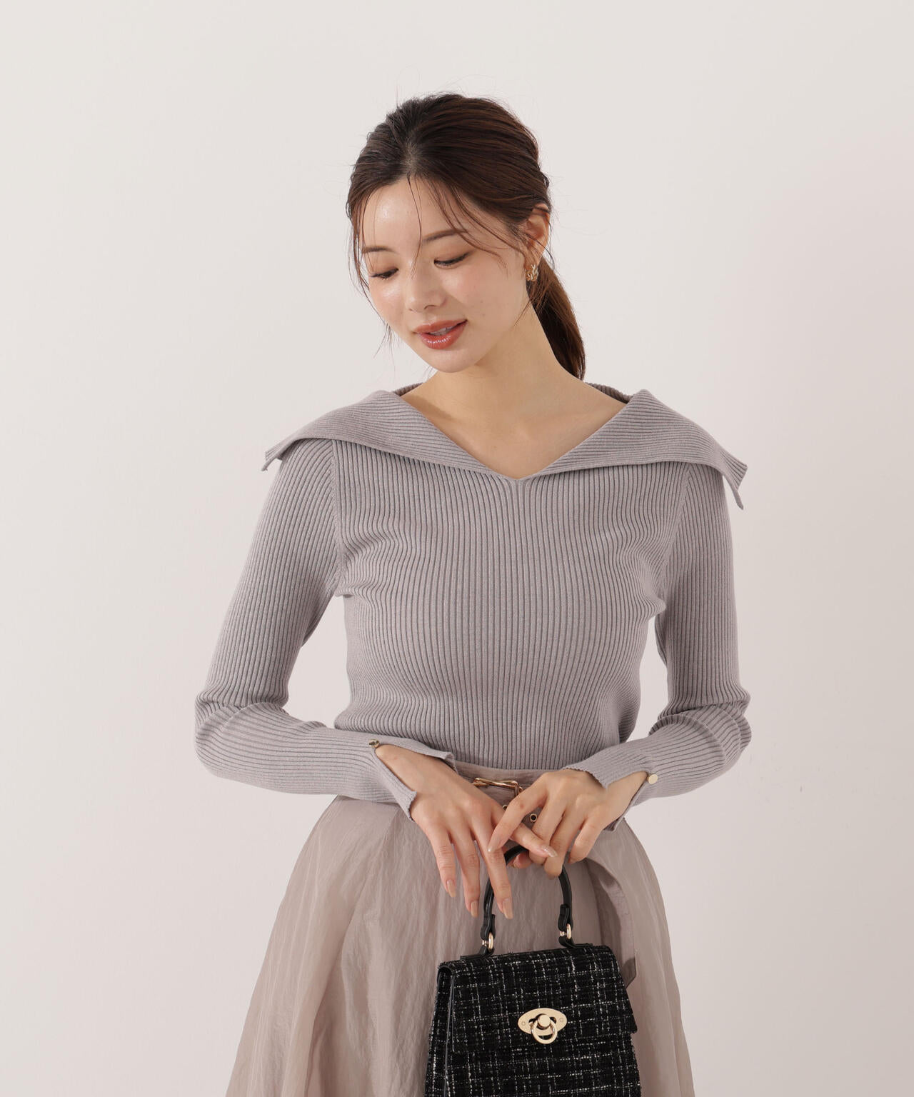 【青島心さん着用】オープンカラーリブニット