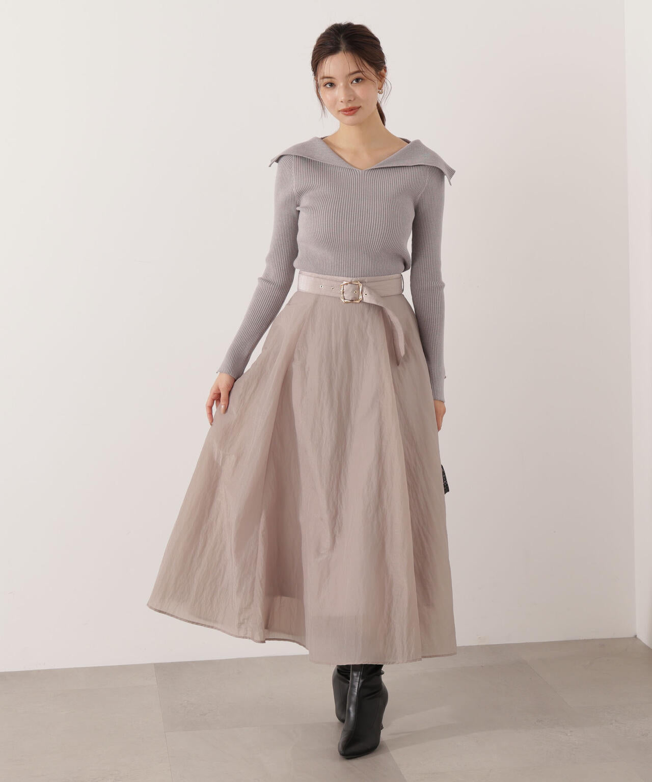 【青島心さん着用】オープンカラーリブニット