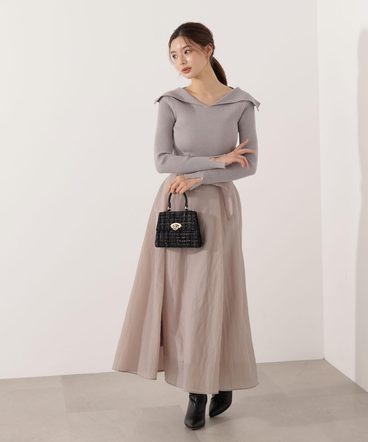 【青島心さん着用】オープンカラーリブニット