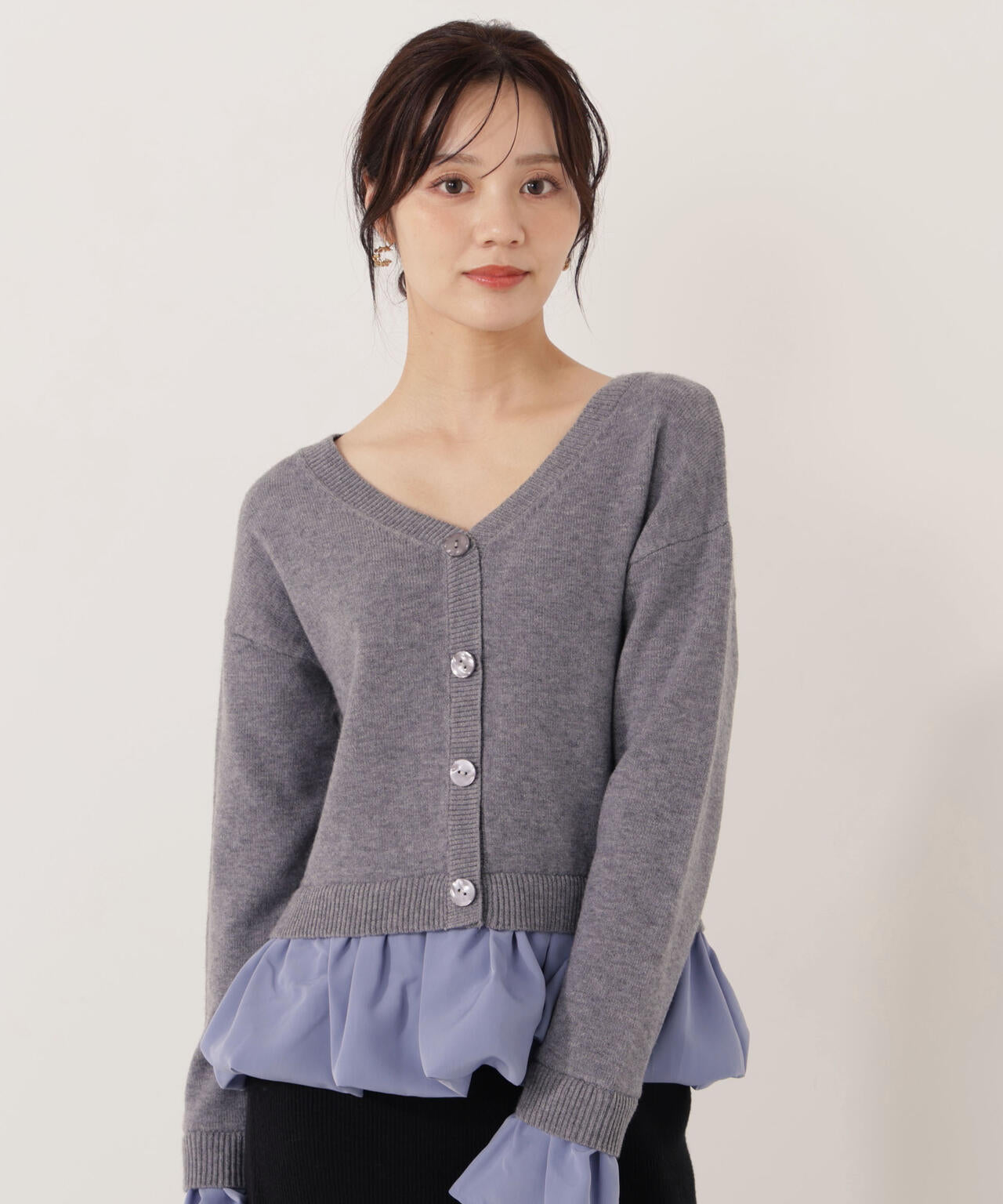 ＜ウォッシャブル＞バルーンペプラムニット