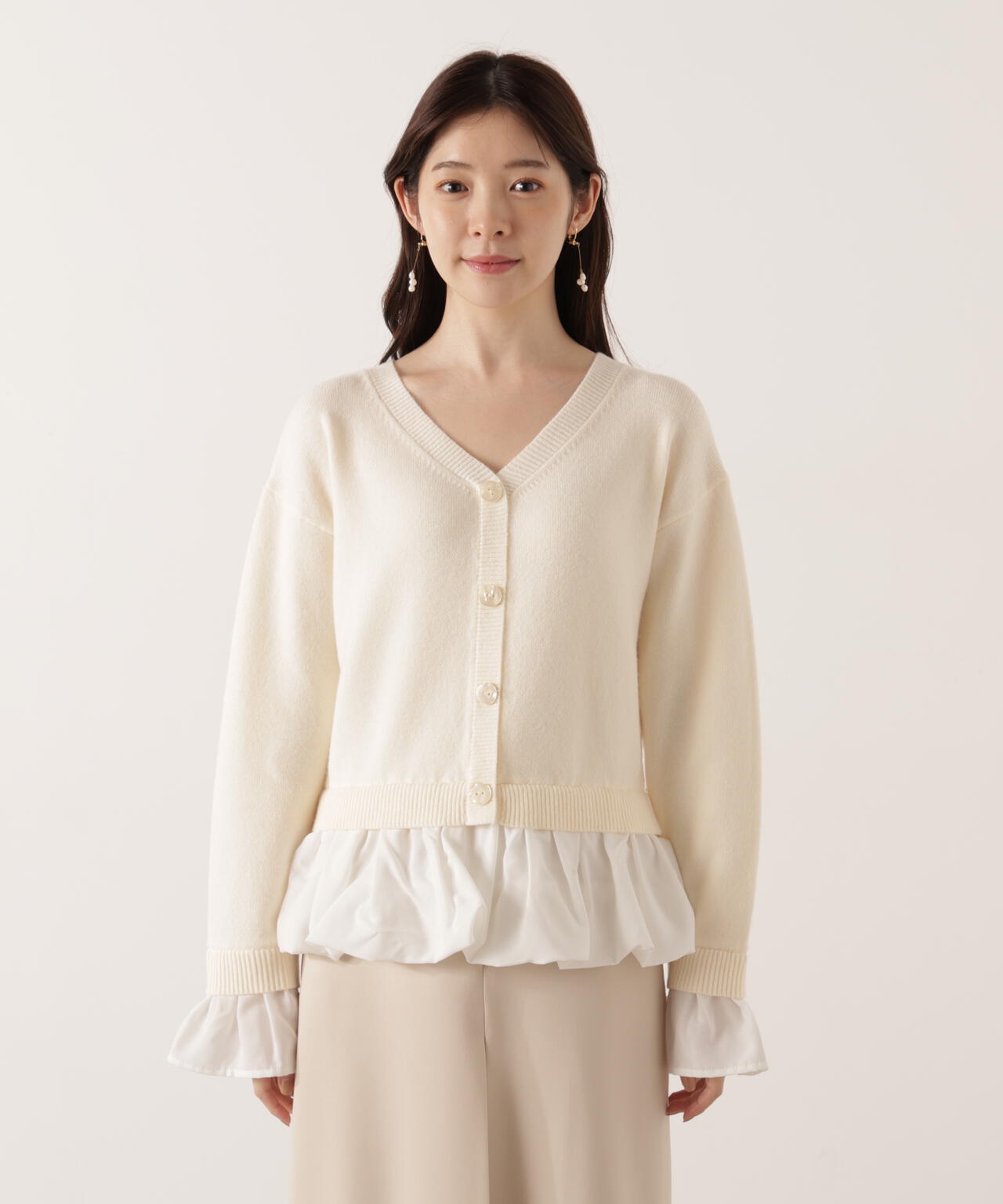 ＜ウォッシャブル＞バルーンペプラムニット