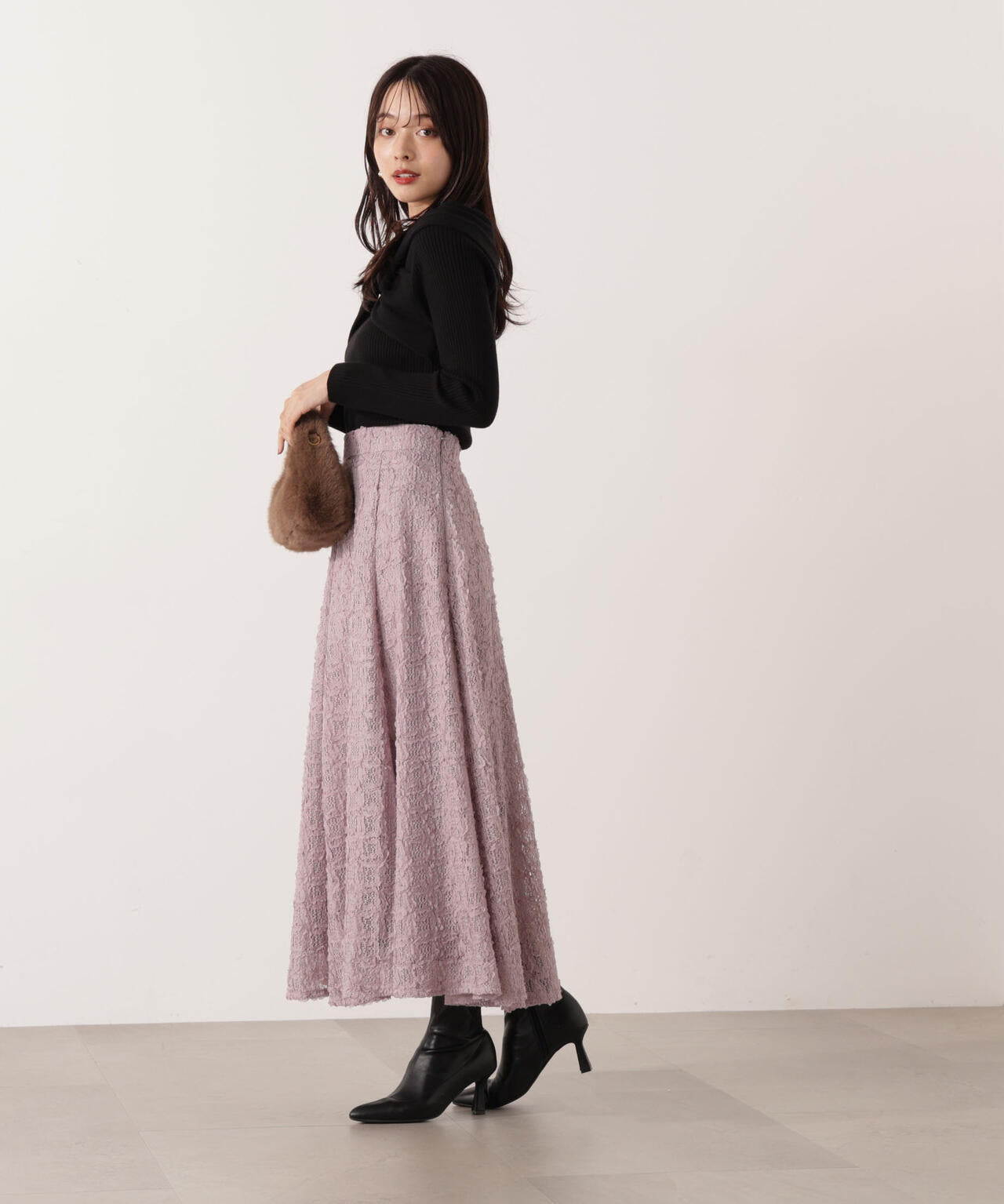 リボンオフショルリブニット