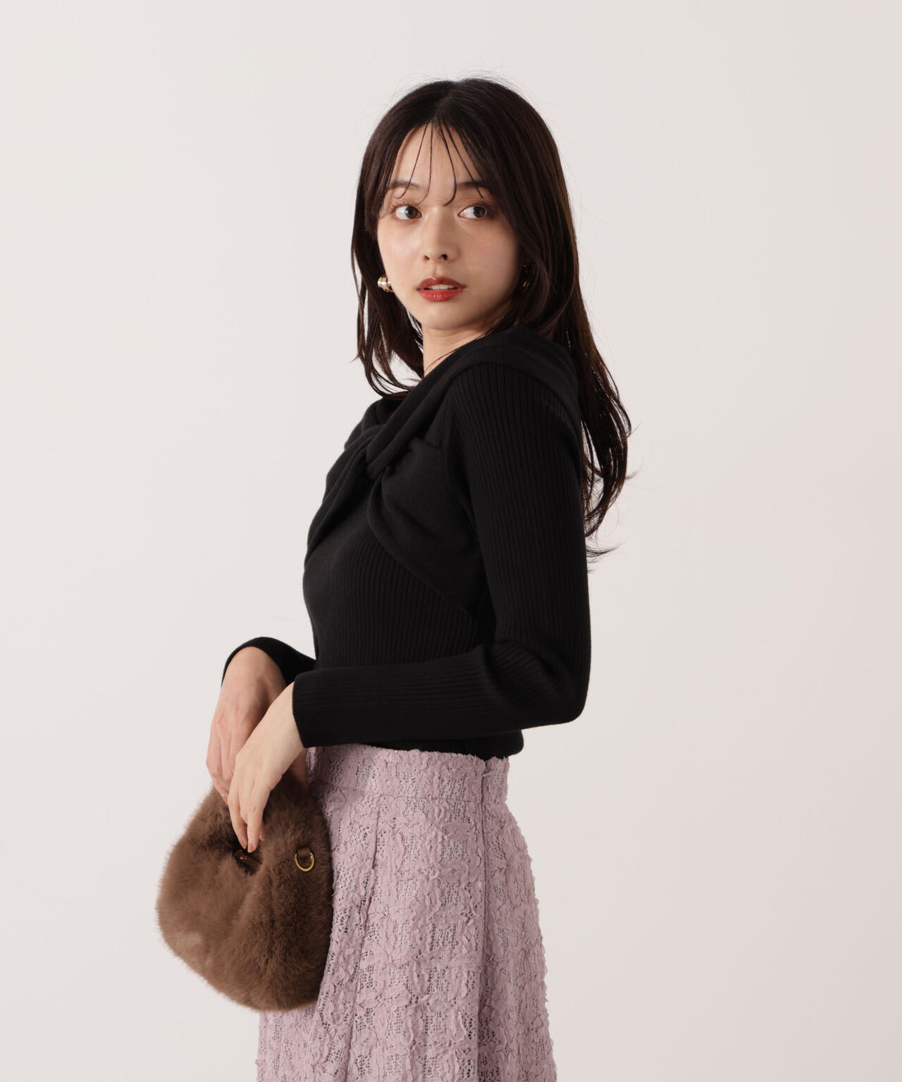 リボンオフショルリブニット