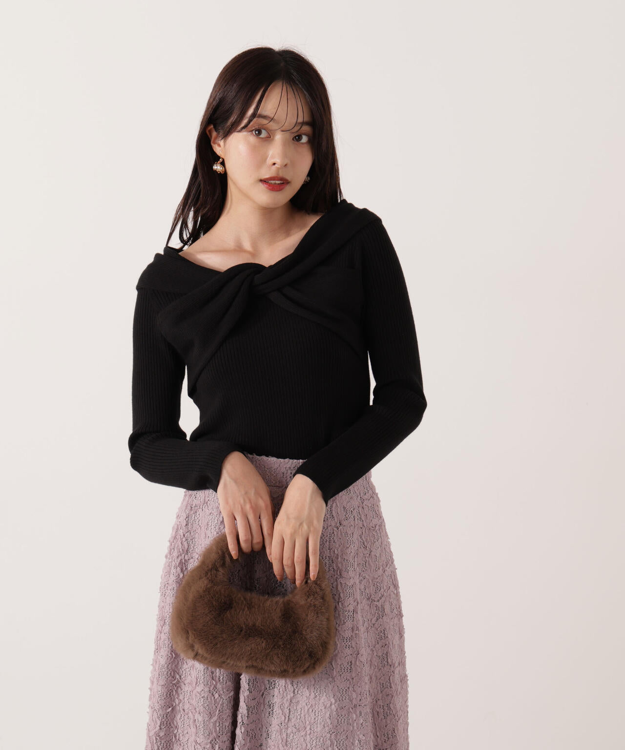 リボンオフショルリブニット