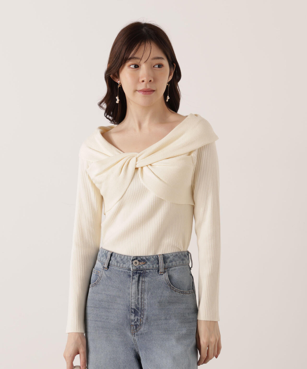 リボンオフショルリブニット