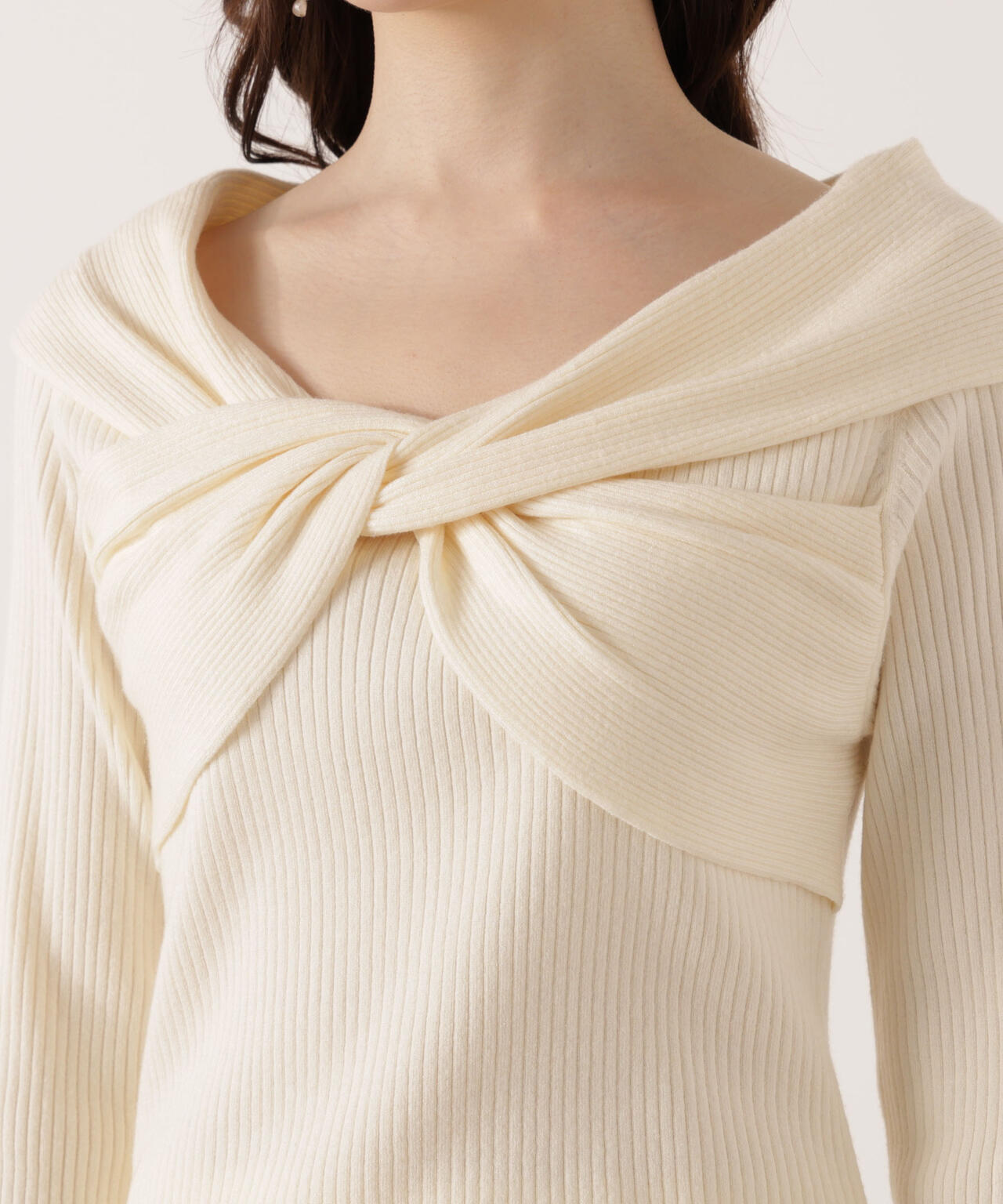 リボンオフショルリブニット