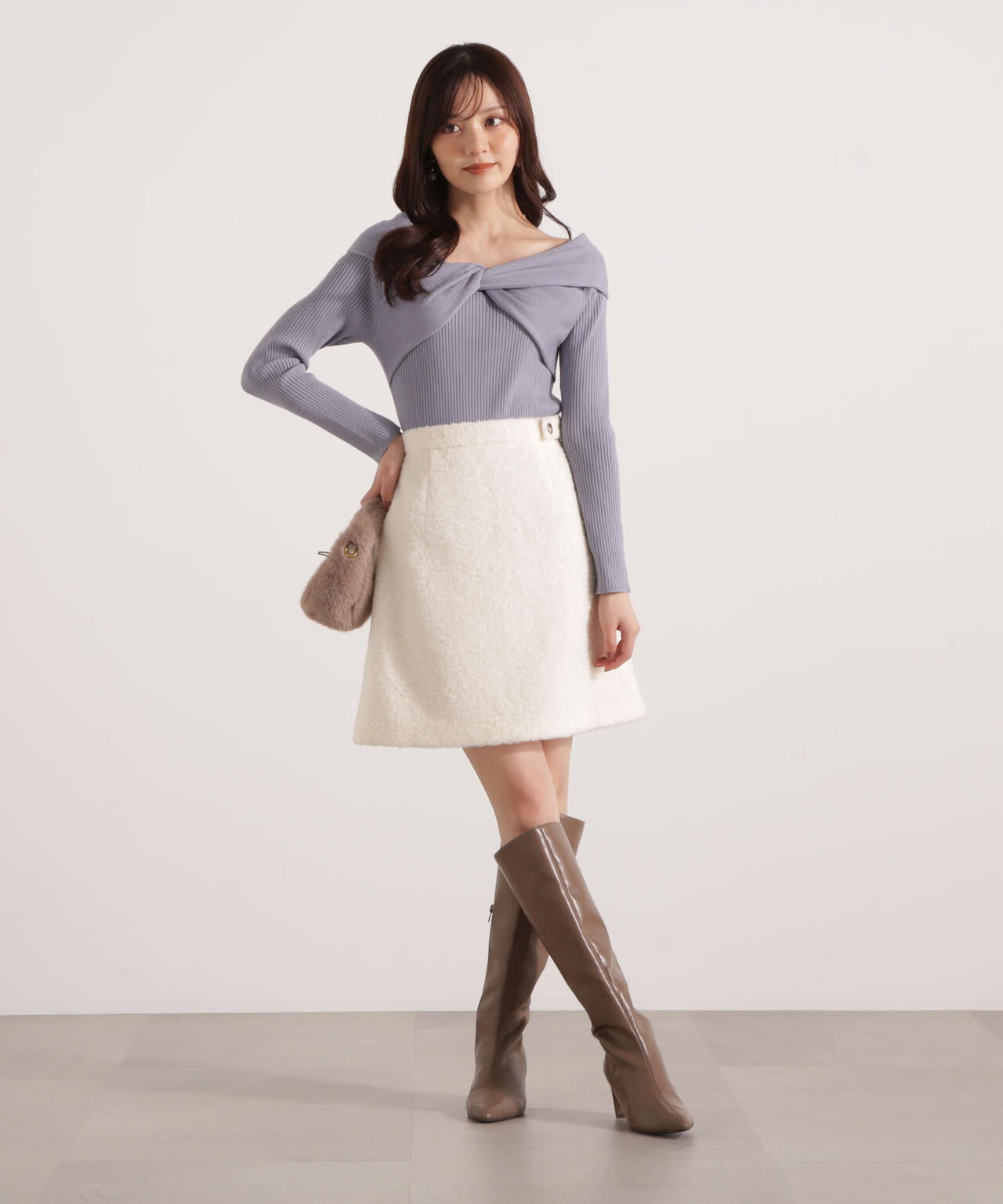 リボンオフショルリブニット