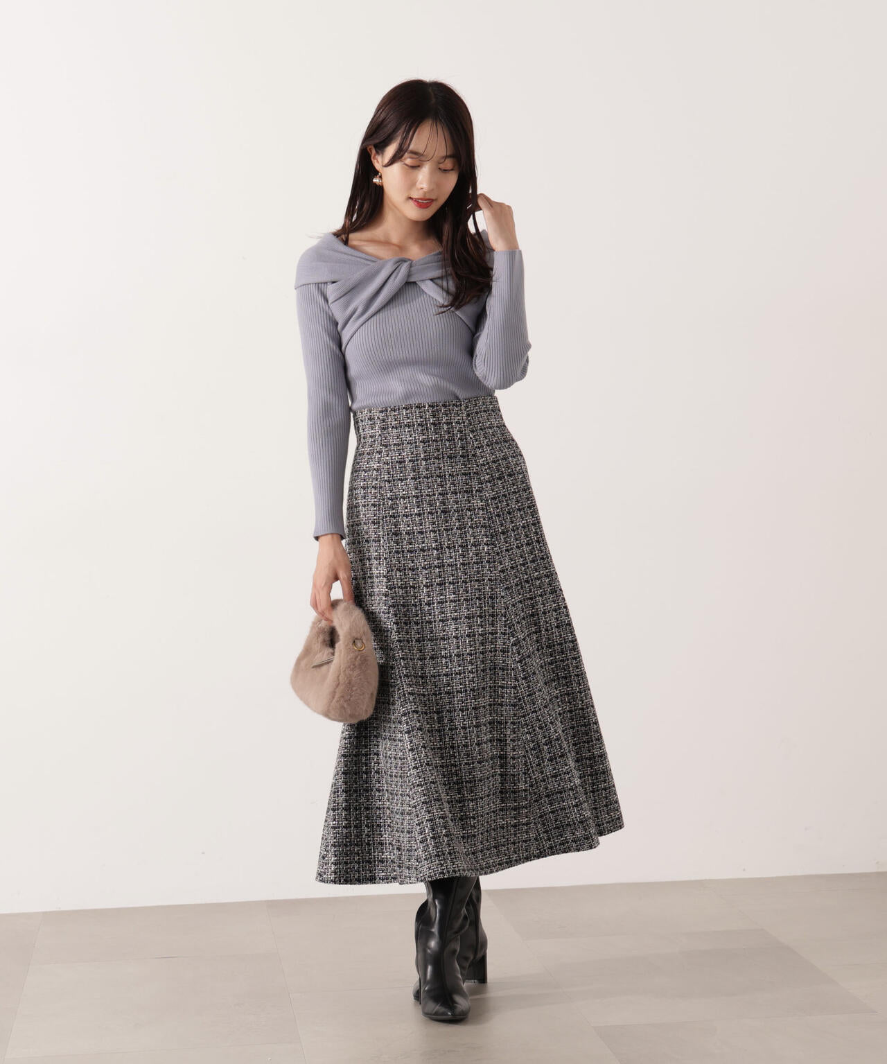 リボンオフショルリブニット