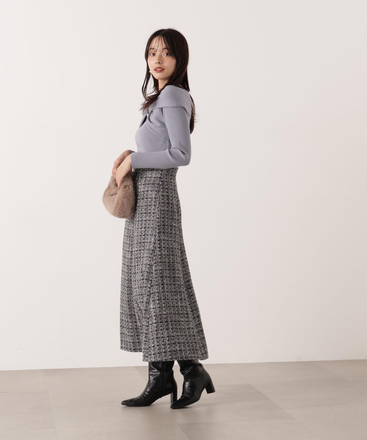 リボンオフショルリブニット