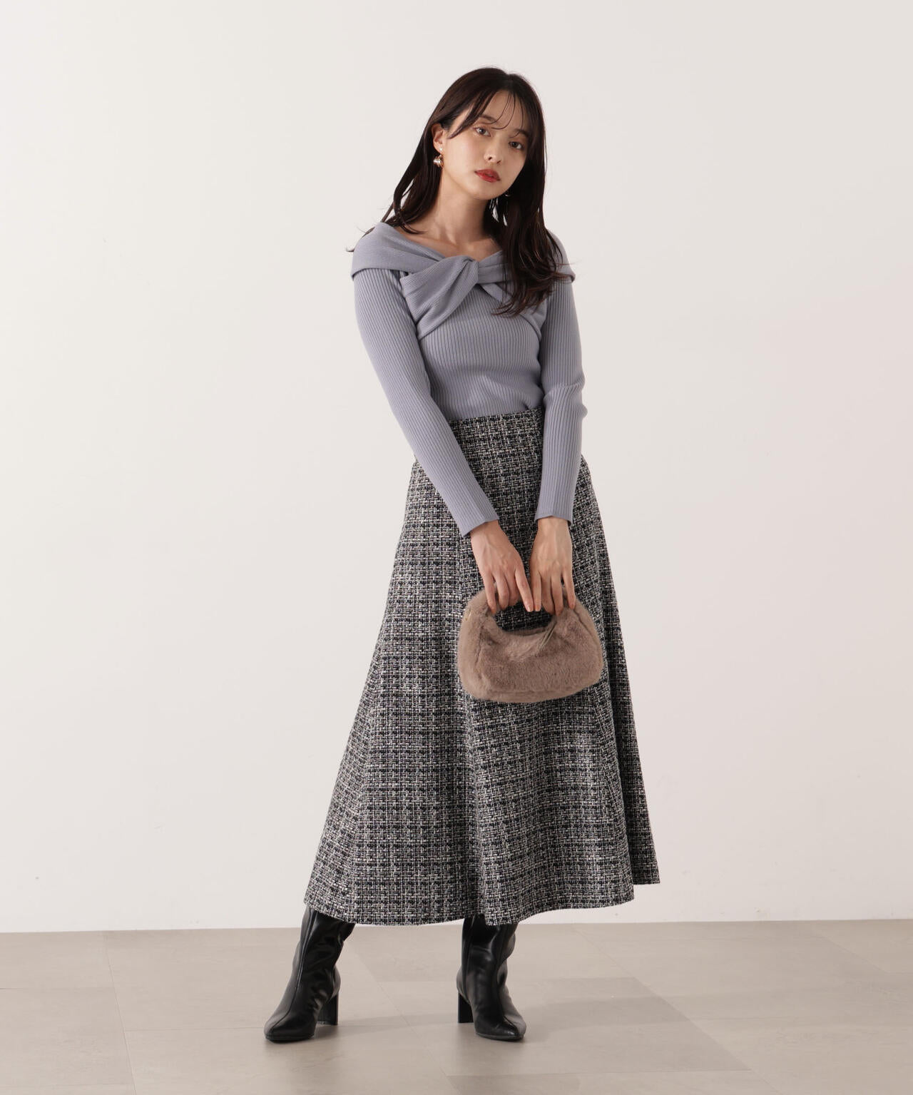 リボンオフショルリブニット